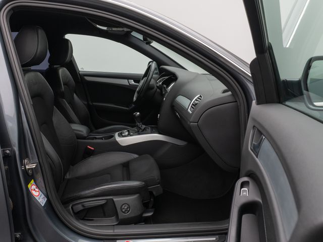 Foto Nummer 24: AUDI A4