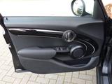 MINI Classic Trim 5-Türen 1.5 Aut.*NAVI*KEYLESS*LEDER - MINI Cooper in Aachen