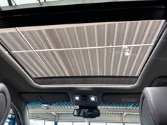 HYUNDAI Tucson 1.6 Premium 4WD*LED*Navi*Sitzh*Pano*