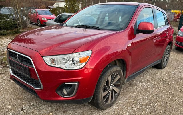 Mitsubishi ASX 2,2 DIESEL  Invite 4WD MOTORSCHADEN