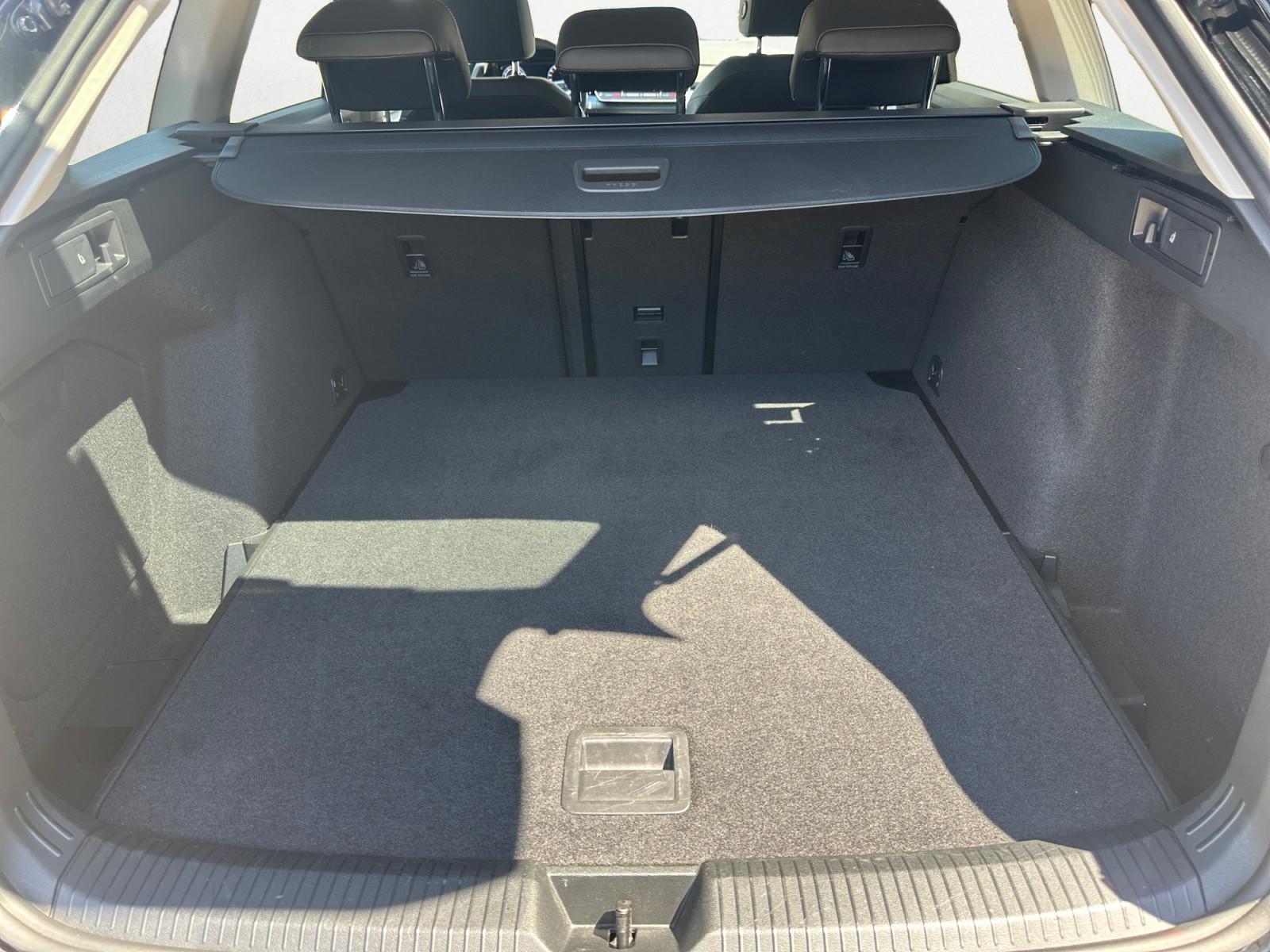Volkswagen Golf VIII Variant 1.5 eTSI Goal CAM+VIRTUAL+ACC