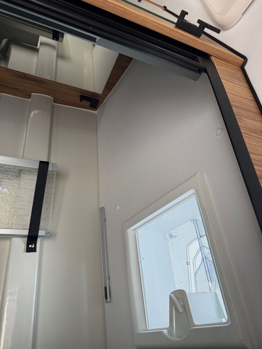 Fahrzeugabbildung Karmann Dexter 4x4 DE 560 AW Alu, Allrad, Rückfahrkamera