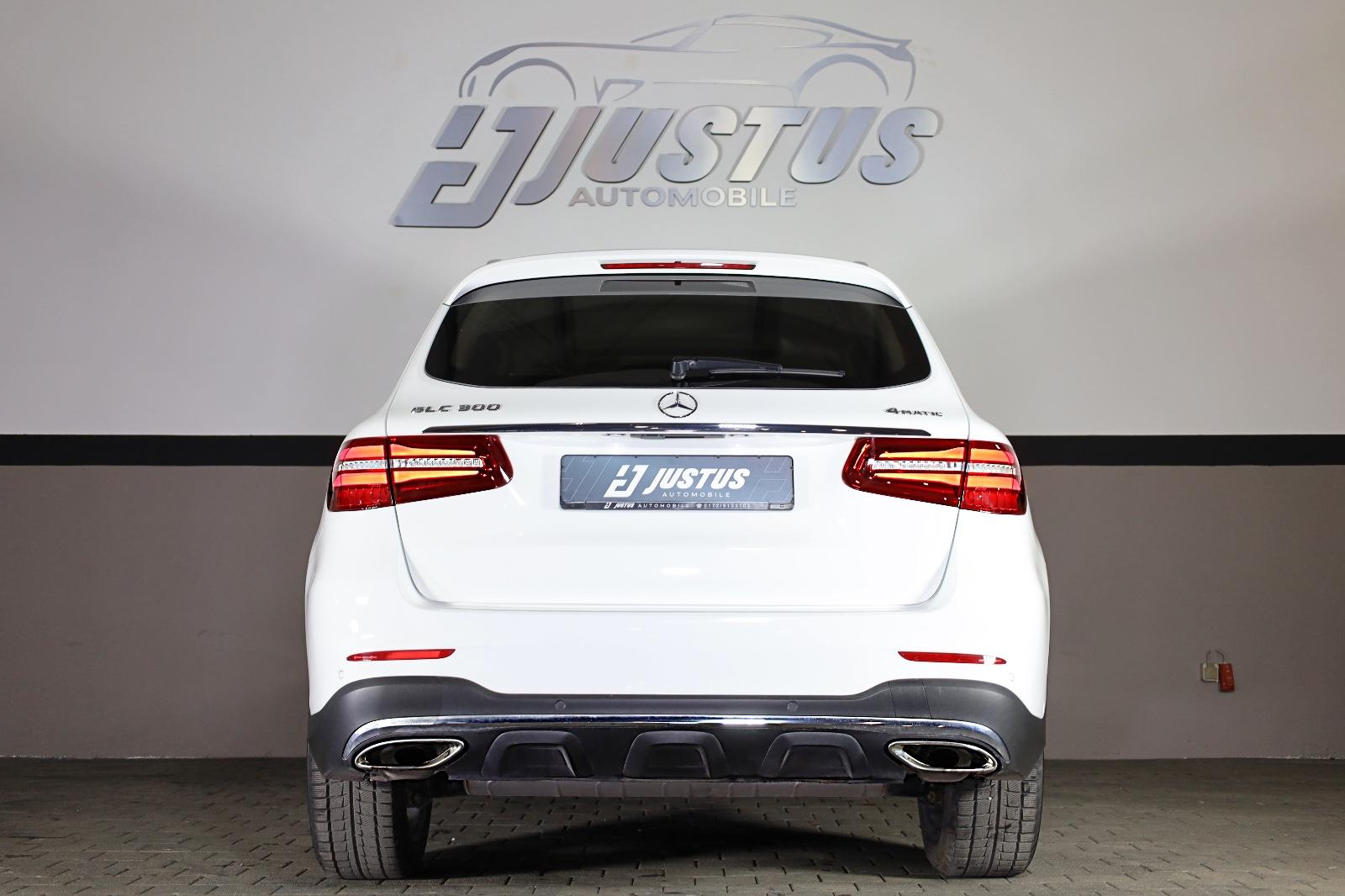 Mercedes-Benz GLC 300 4MATIC/PANO/SHZ/LHZ/TOTW/KAMERA/PDC/R19