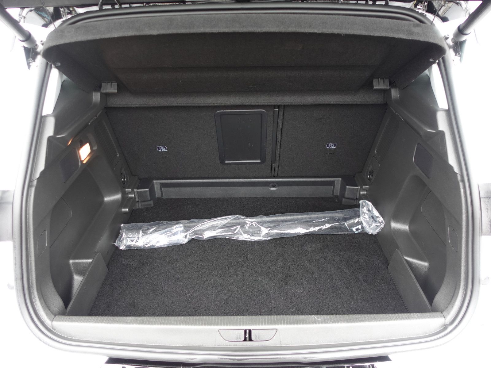 Fahrzeugabbildung Opel Grandland GS 1.2T AUTOMATIK,AHK,Navi,MatrixLED