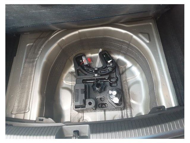 Fahrzeugabbildung Volkswagen Taigo Life TSI *AHK*LED*PDC*Sitzhzg*App-C.*