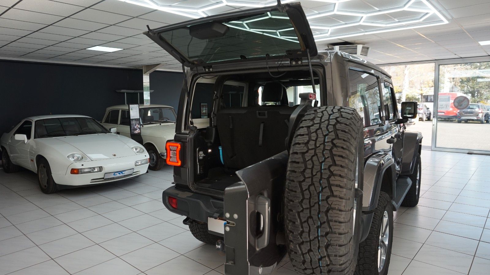 Fahrzeugabbildung Jeep Wrangler Unlimited Sahara TÜV neu Cabrio