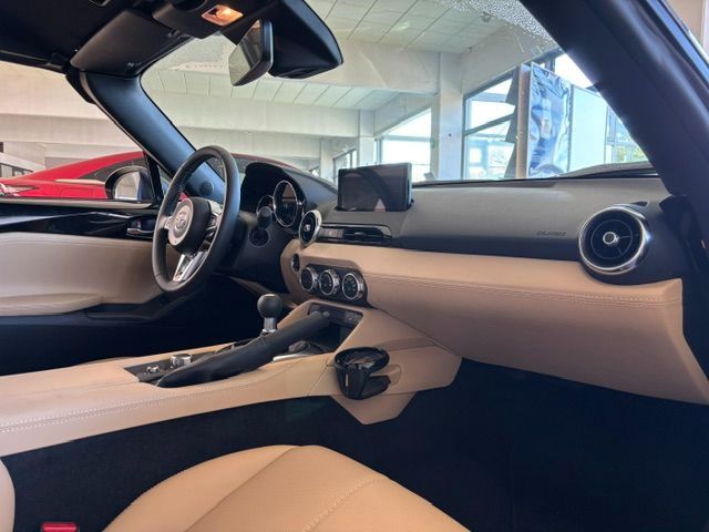Mazda MX-5 2.0 Kazari Stoffverdeck MatrixBOSE