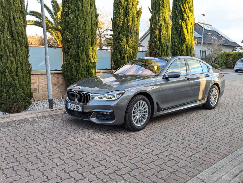 BMW 750