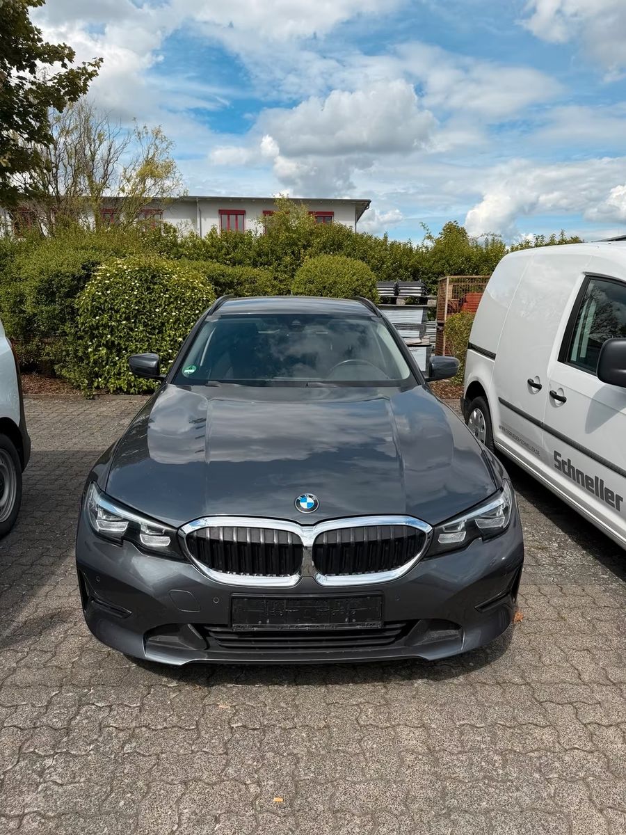 BMW 318d Touring Advantage Advantage