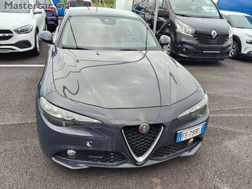 Alfa-Romeo Giulia - 5