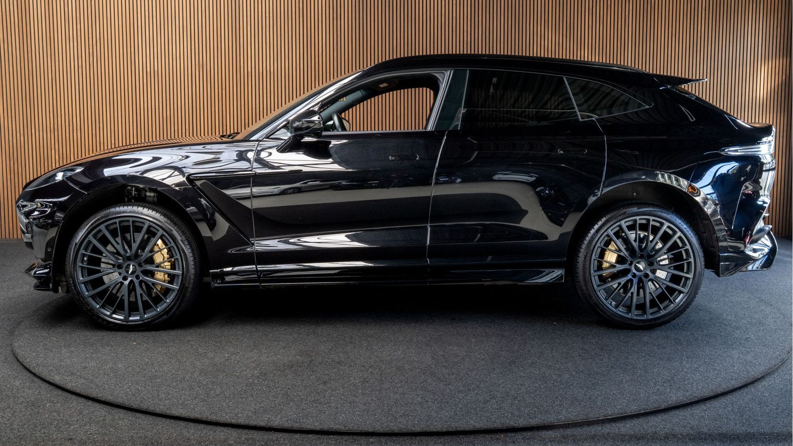 Aston Martin DBX 4.0 V8 707 Carbon Keramisch Softclose Pano A imagem 2