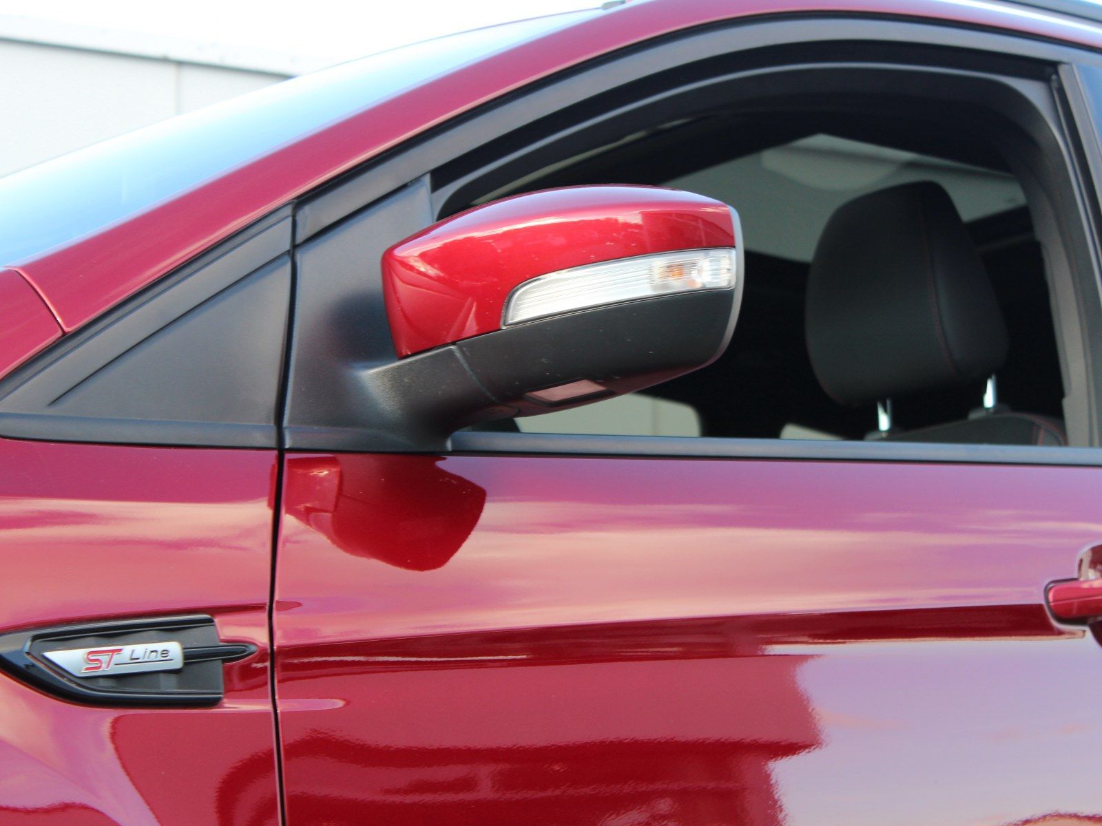Fahrzeugabbildung Ford Kuga ST-Line 1,5 EcoBoost Start/Stopp