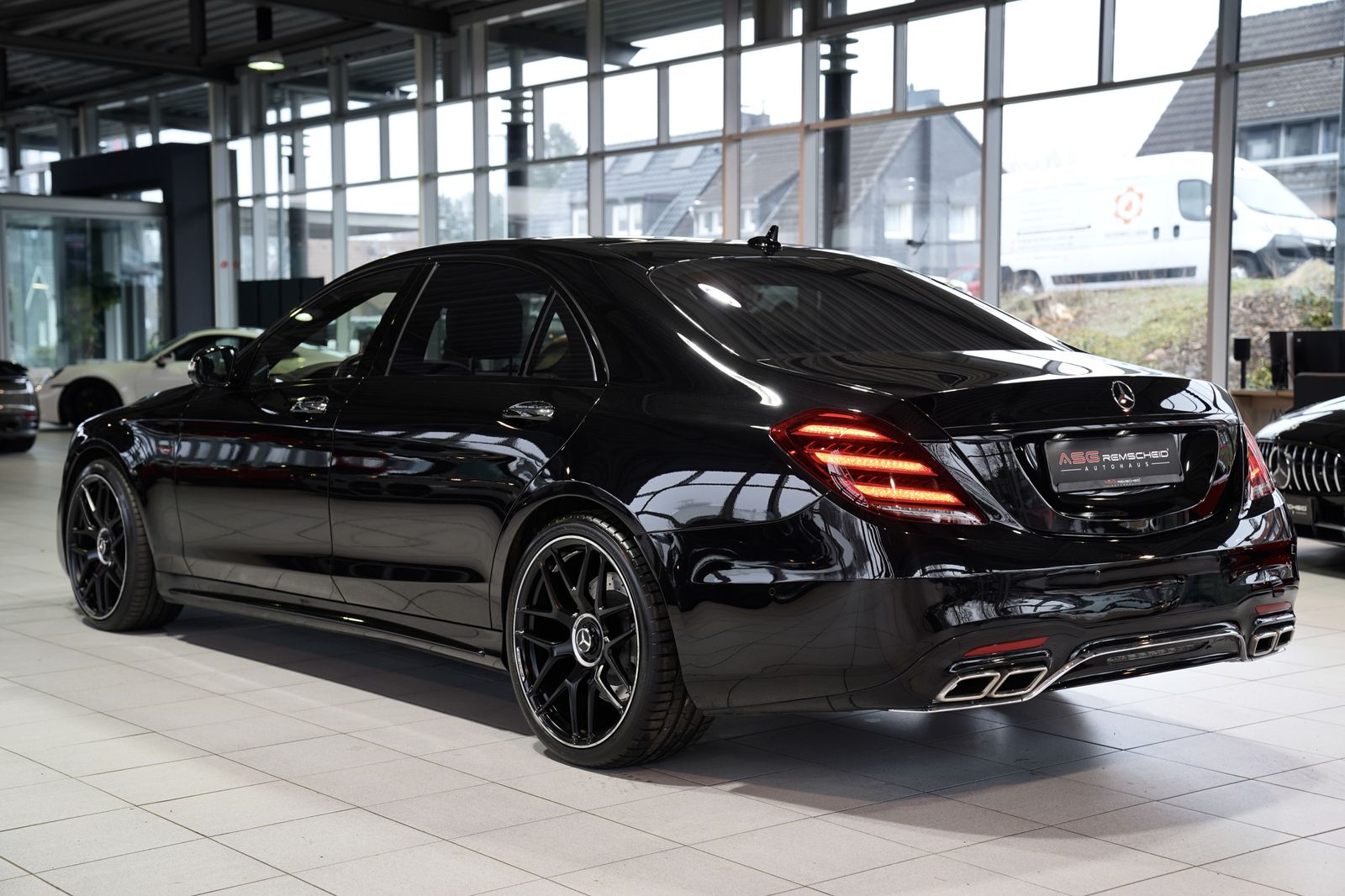 Mercedes Benz S 560
