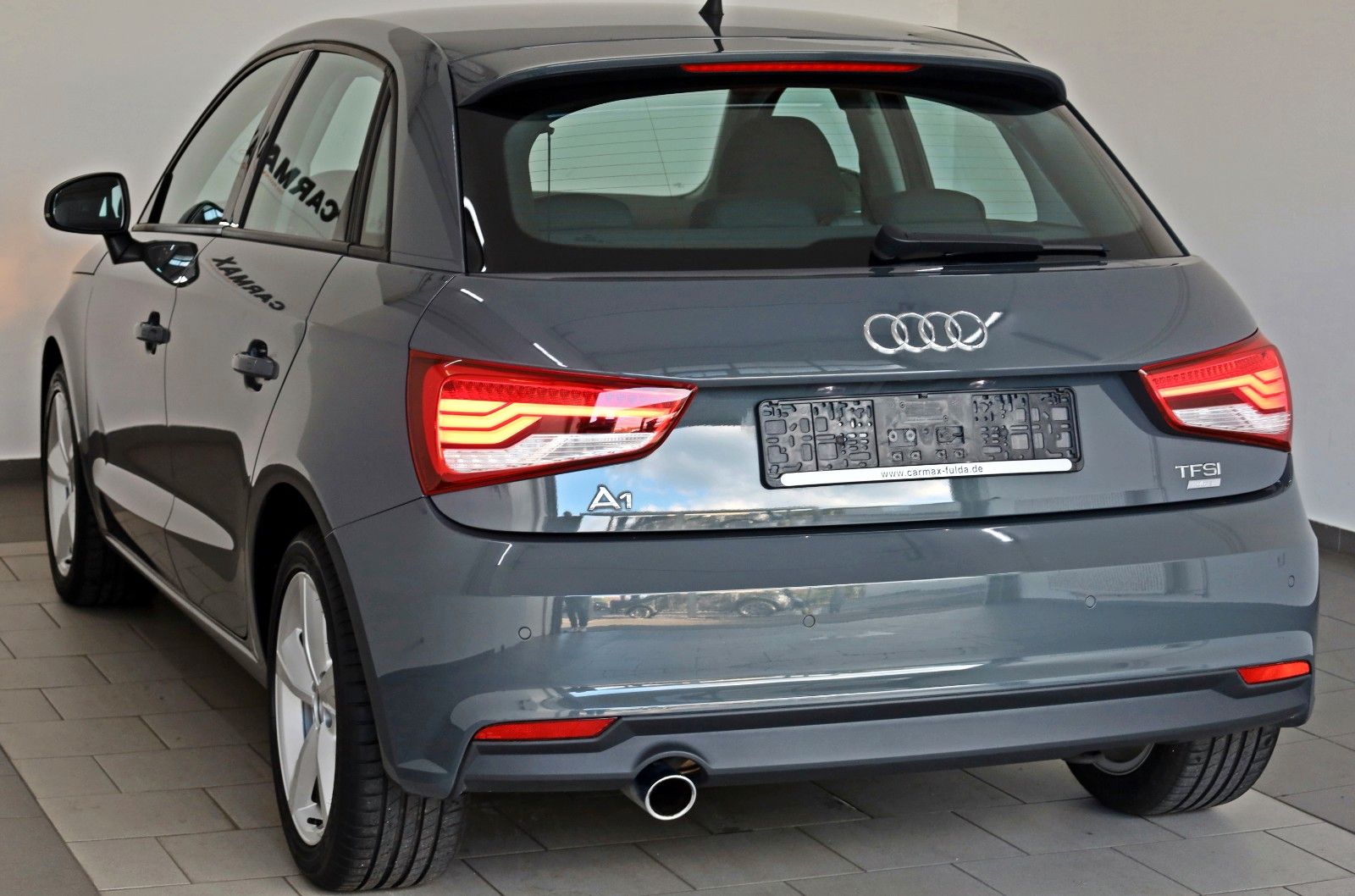 Fahrzeugabbildung Audi A1 Sportback design,PDC,8 fach bereift