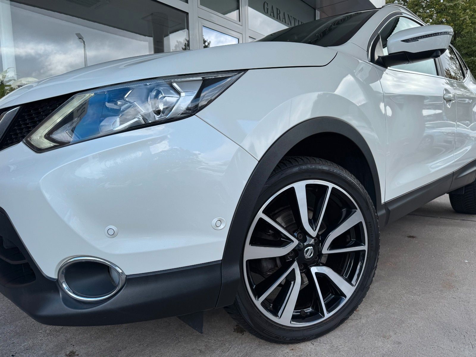 Fahrzeugabbildung Nissan Qashqai N-Connecta Panorama/Leder/360 Kamera