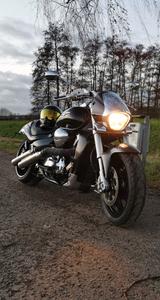 Suzuki VZR 1800 INTRUDER  - SUZUKI SCHWARZ