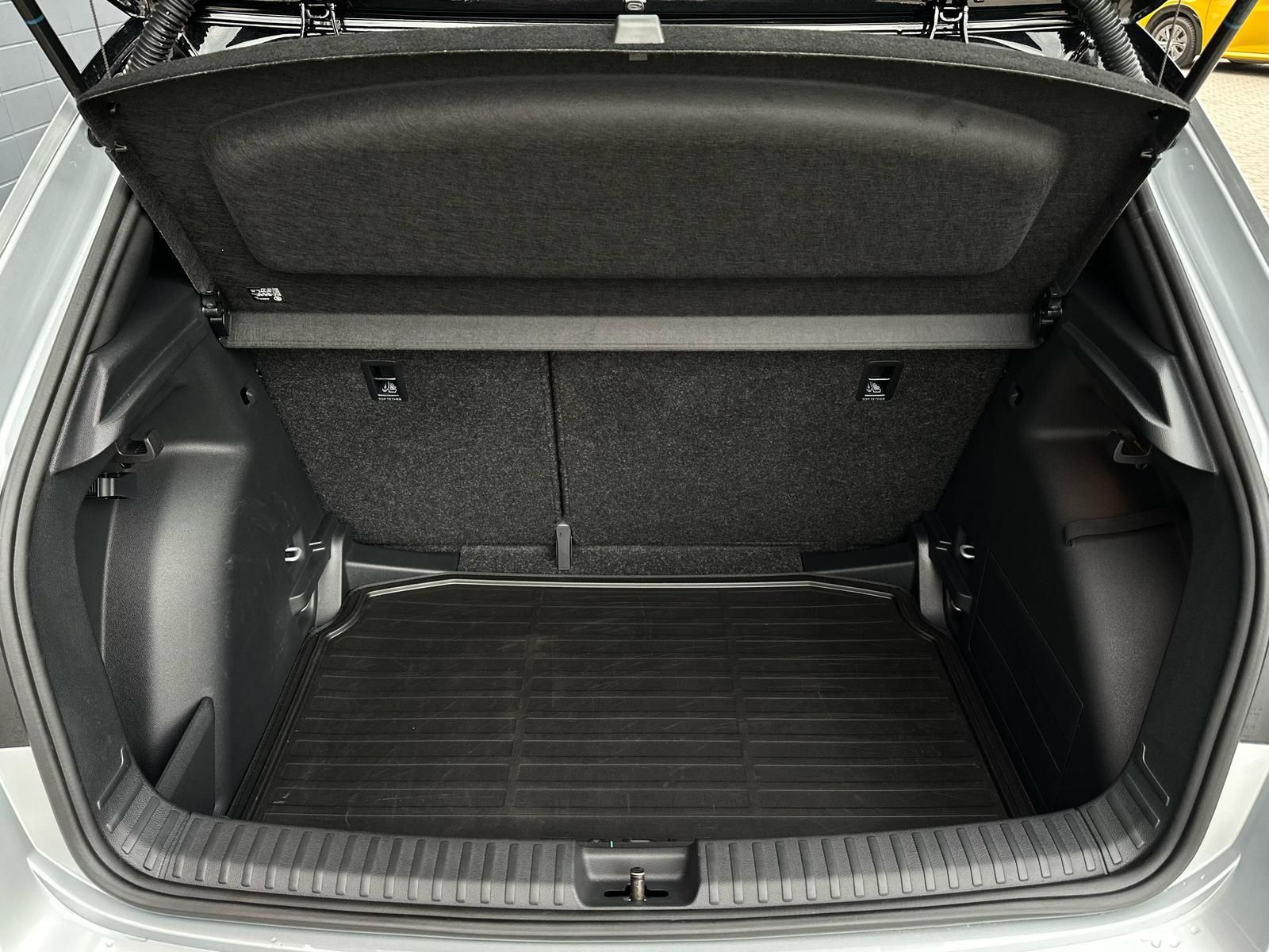 SKODA Fabia 1.5TSI MONTE CARLO LED#ACC#SPUR#PANO#CAM - Image 7