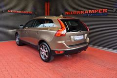 Fahrzeugabbildung Volvo XC60 Summum AWD Leder Navi Panor. ACC AHK Kamera