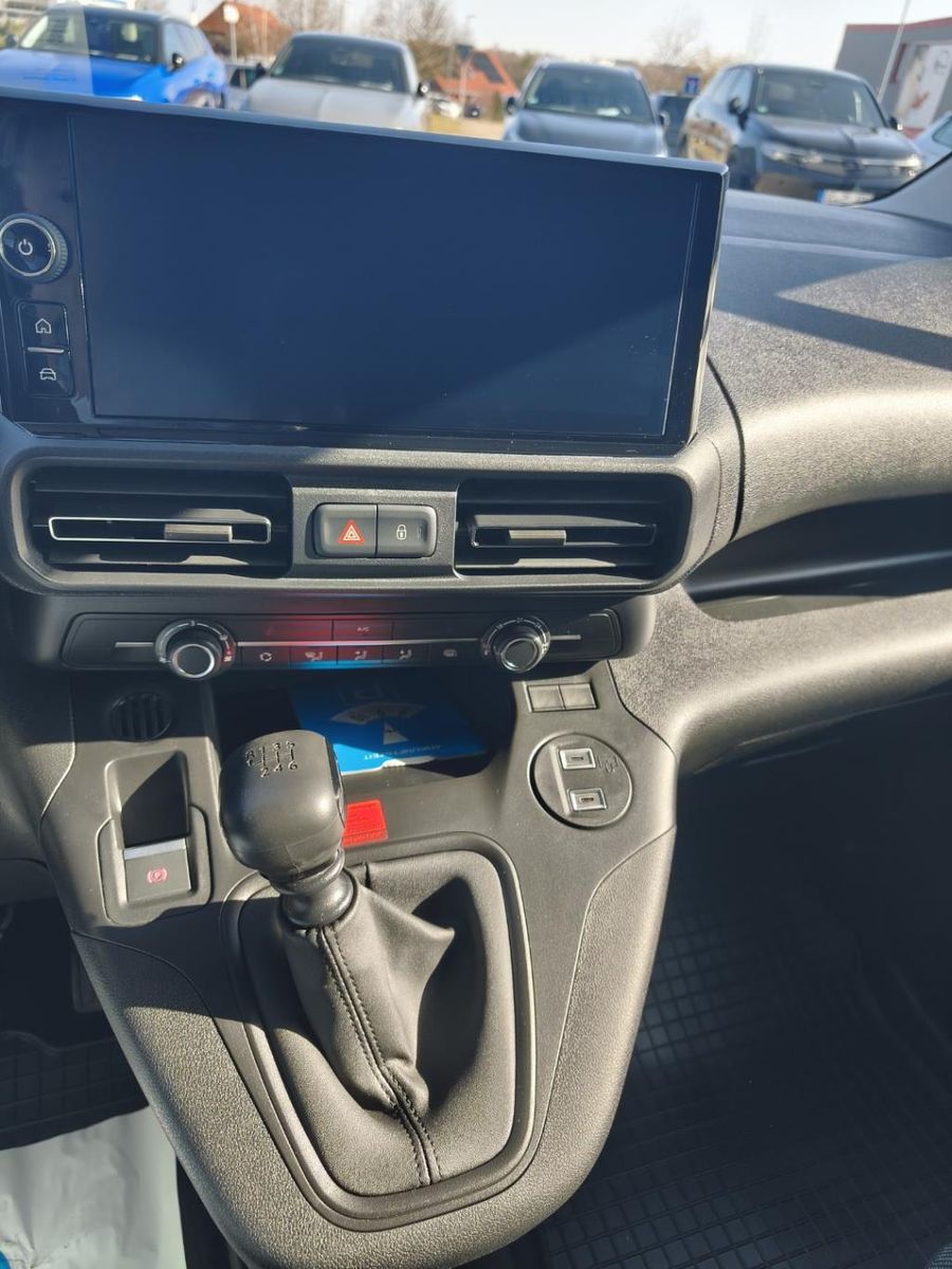 Autohaus Zimpel & Franke - Opel Combo Cargo Edition XIAA, 1.5 Diesel 75 kW 102 - Bild 6 Autohaus Zimpel & Franke - Opel Combo Cargo Edition XIAA, 1.5 Diesel 75 kW 102 - Bild 6