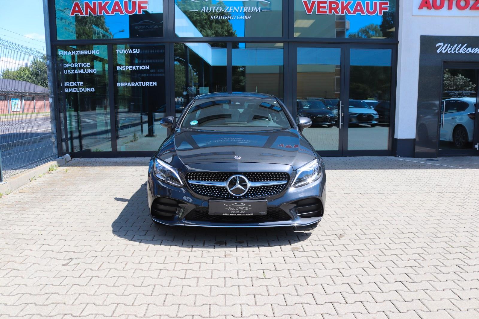 Mercedes-Benz C 200 Coupe 4Matic AMG Navi Kamera SHZ Alcantara