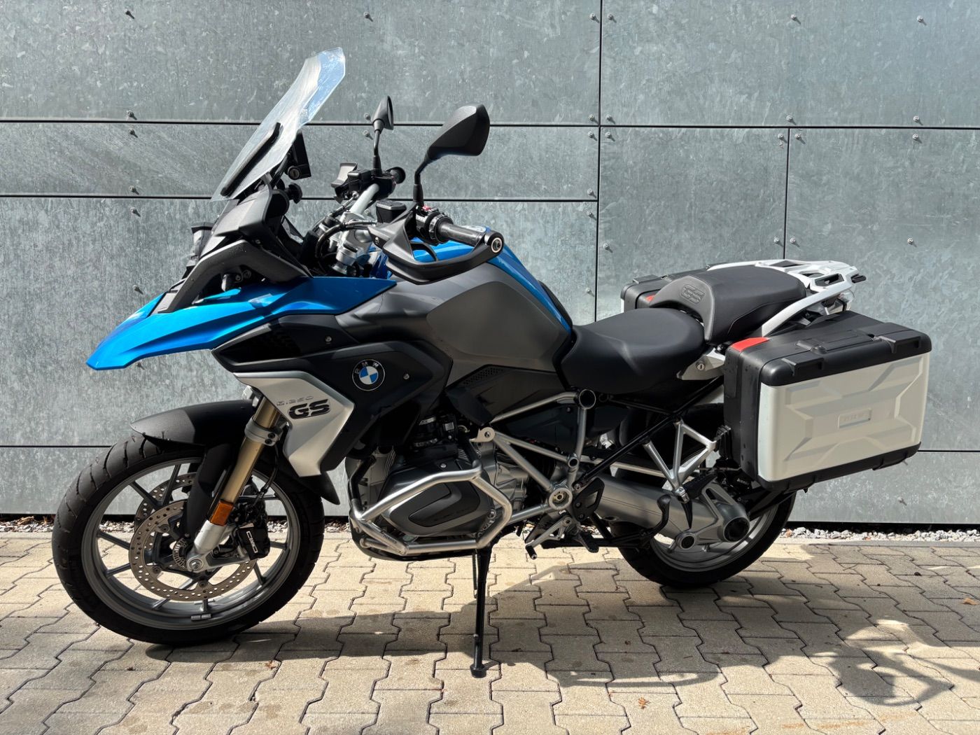 Fahrzeugabbildung BMW R 1250 GS 3 Pakete Sturzbügel BMW Seitenkoffer