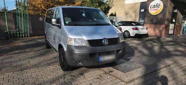 Volkswagen Vw T5 Transporter Caravelle 2,5 TDI 1