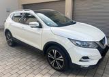 Nissan Qashqai 1.3 DIG-T DCT 159PS N-CONNECTA N-CON... - Nissan Qashqai mit Benzin-Antrieb: Limousine, Automatik