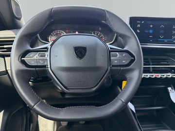 Peugeot 2008 - 12