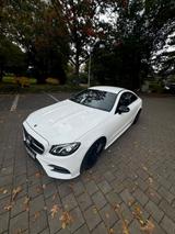 Mercedes-Benz E 200 Autom. - AMG Paket + Maxhaust soundsystem - Mercedes-Benz E-Klasse: Coupe, AMG Paket