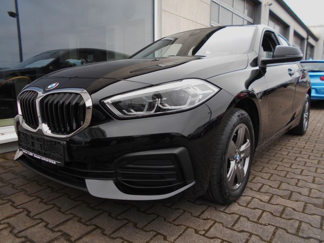 BMW 118i 30`KM -NAVI-LED-SITZHEIZUNG-PDC-DAB-CARPLAY