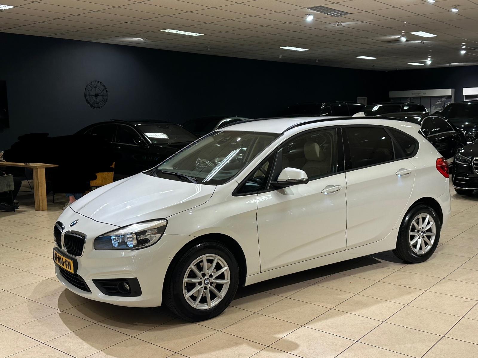 BMW 216i Active Tourer/LEDER/HUD/KAMERA/1-HAND/TOP!