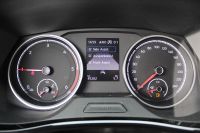 Volkswagen T6.1 Multivan 150PS DSG Navi AHK PDC 7-Sitzer