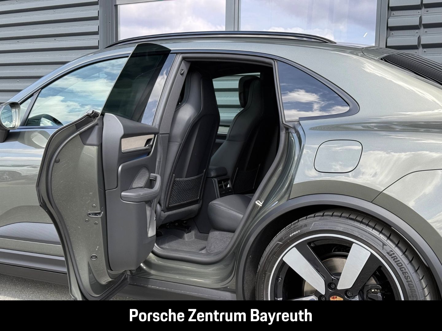 Porsche Macan - Bild 12