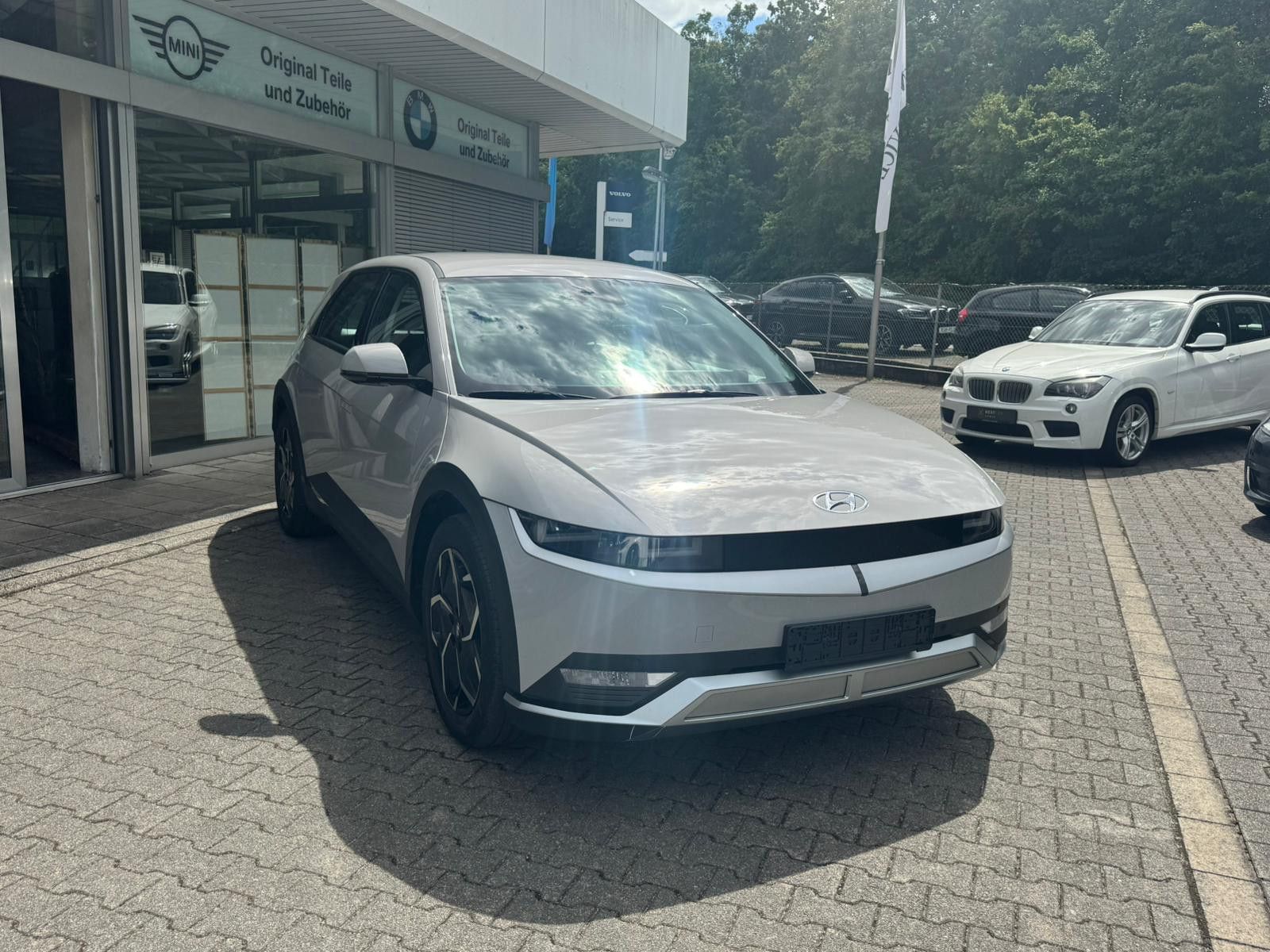 Fahrzeugabbildung Hyundai Ioniq 5 Dynamiq WERKSGA+ NAVI+LED+SHZ+KAM+ACC+WP