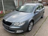 Skoda Superb Combi Elegance-Neu TÜV - Skoda Superb aus 2011: Kombi