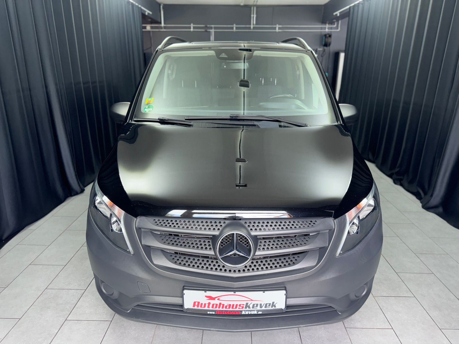 Fahrzeugabbildung Mercedes-Benz Vito Tourer 119 CDI  Pro LANG*NAVI*AUTOMATIK*AHK