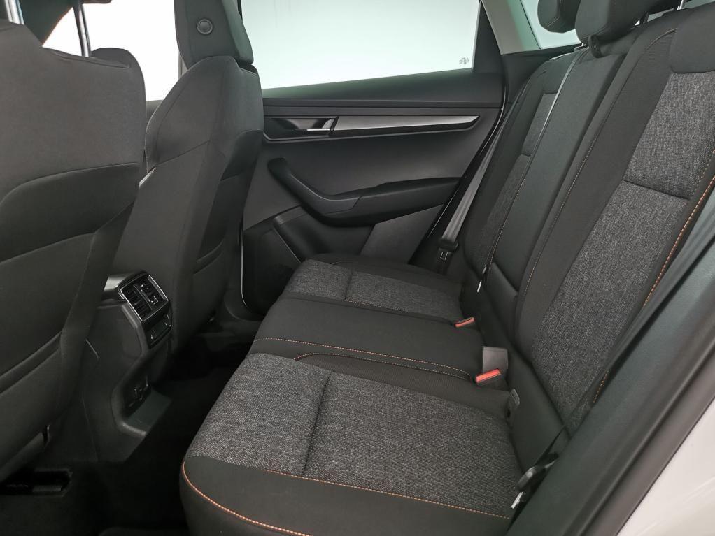 Skoda Karoq Ambition Clever 1.0 TSI 81kW 6-Gang 4 Türe, миниатюра 23