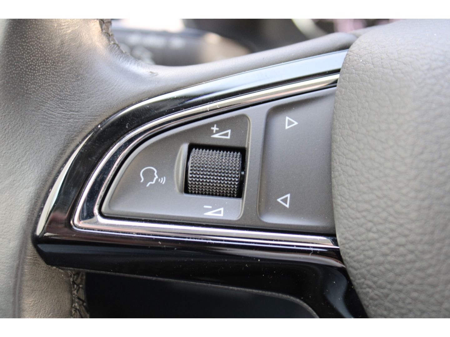 SKODA Scala Style 1.0 TSI LED GRA CarPlay StHzg DAB PD - Image 17