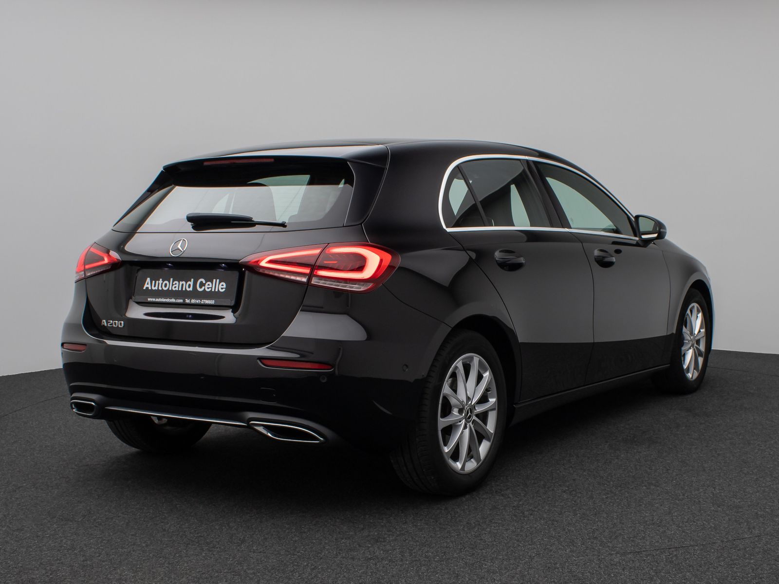 Fahrzeugabbildung Mercedes-Benz A 200 Navi PDC LED Sitzhzg Tempomat Sport 8fach