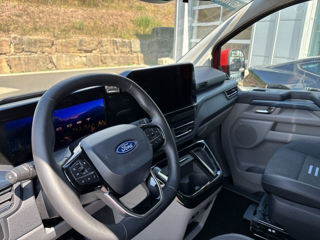 Fahrzeugabbildung Ford Tourneo Custom 2.0 320 L1 Nugget Titanium