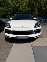 Porsche Cayenne 3.0 V6 Tiptronic - PANO BOSE ADAPT LUFTF - Porsche Cayenne mit Benzin-Antrieb: Sportwagen