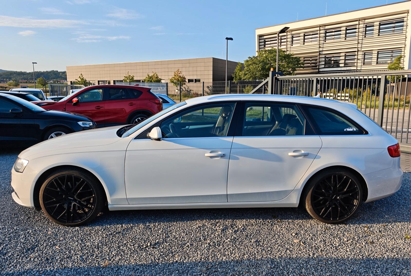 Audi A4 2012 — rear view