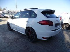 Fahrzeugabbildung Porsche Cayenne GTS BOSE ALCANTARA 21 ALUFELGEN