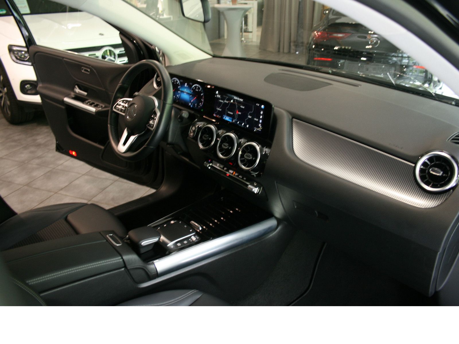 Fahrzeugabbildung Mercedes-Benz B 180 Progres.*MBUX High-End*Verkehrszeichen-Ass