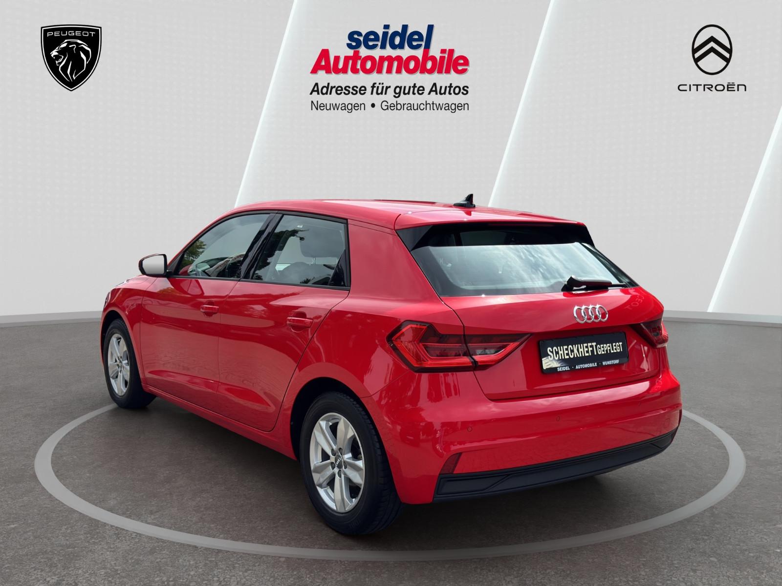 Audi A1 30 TFSI S tronic Sportback Automatik wenig KM