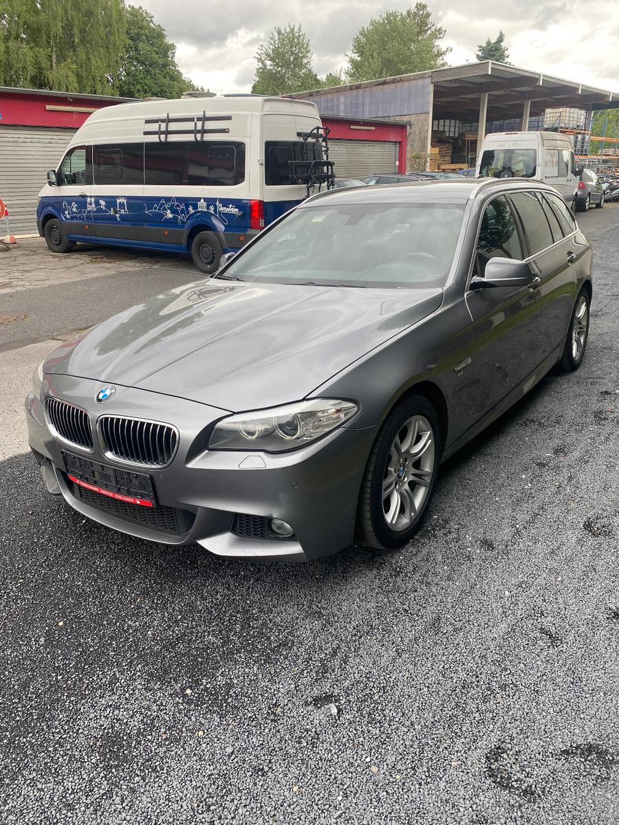 BMW 520i/M-SPORTPAKET.SPORTAUTOMATIK.KEYLESS-GO