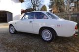 Alfa Romeo Giulia Sprint GT  1964  GTA Tribute - Alfa Romeo Giulia mit 3 Türen