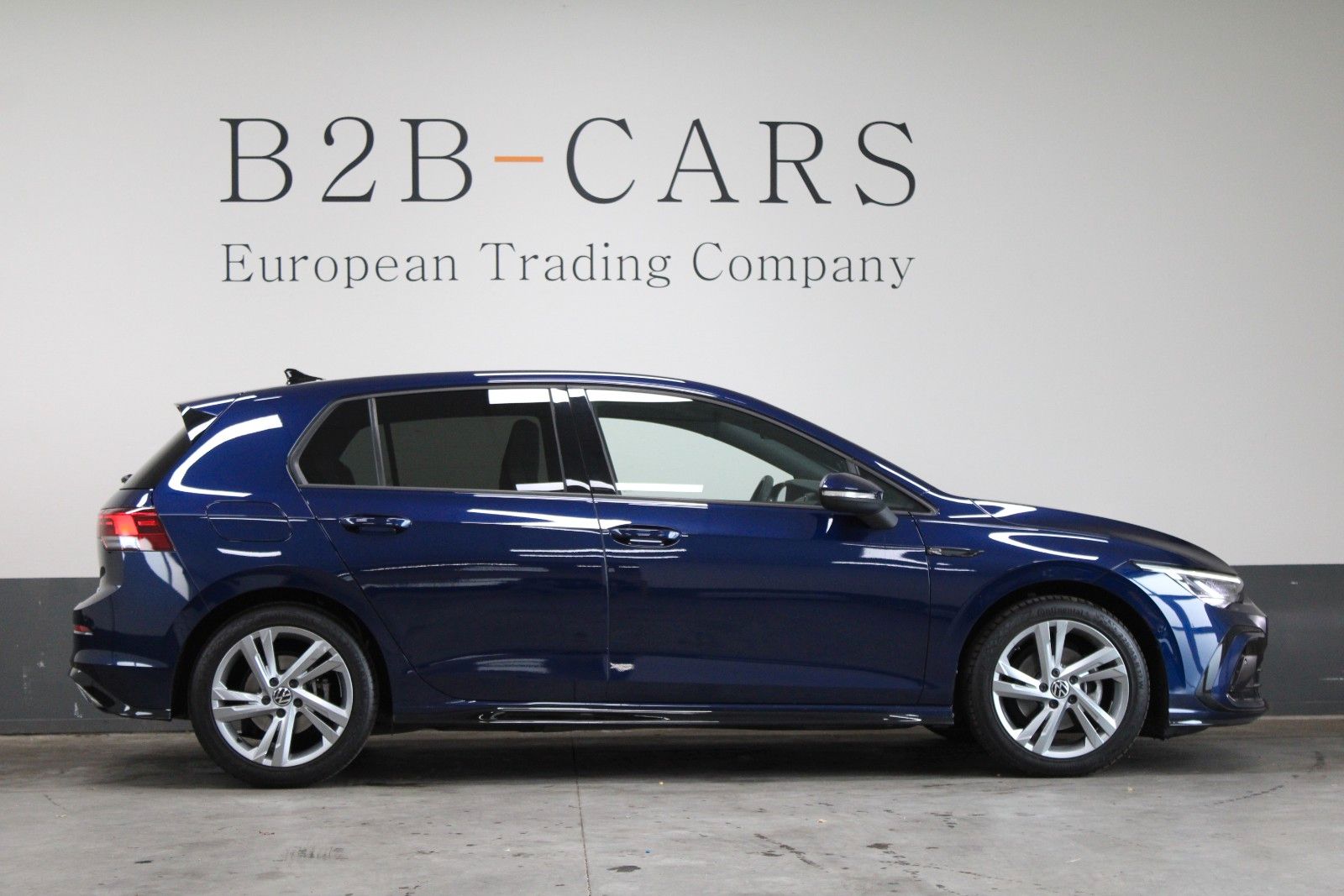 Volkswagen Golf 1.5 eTSI DSG | R-Line | LED | ACC imagem 3