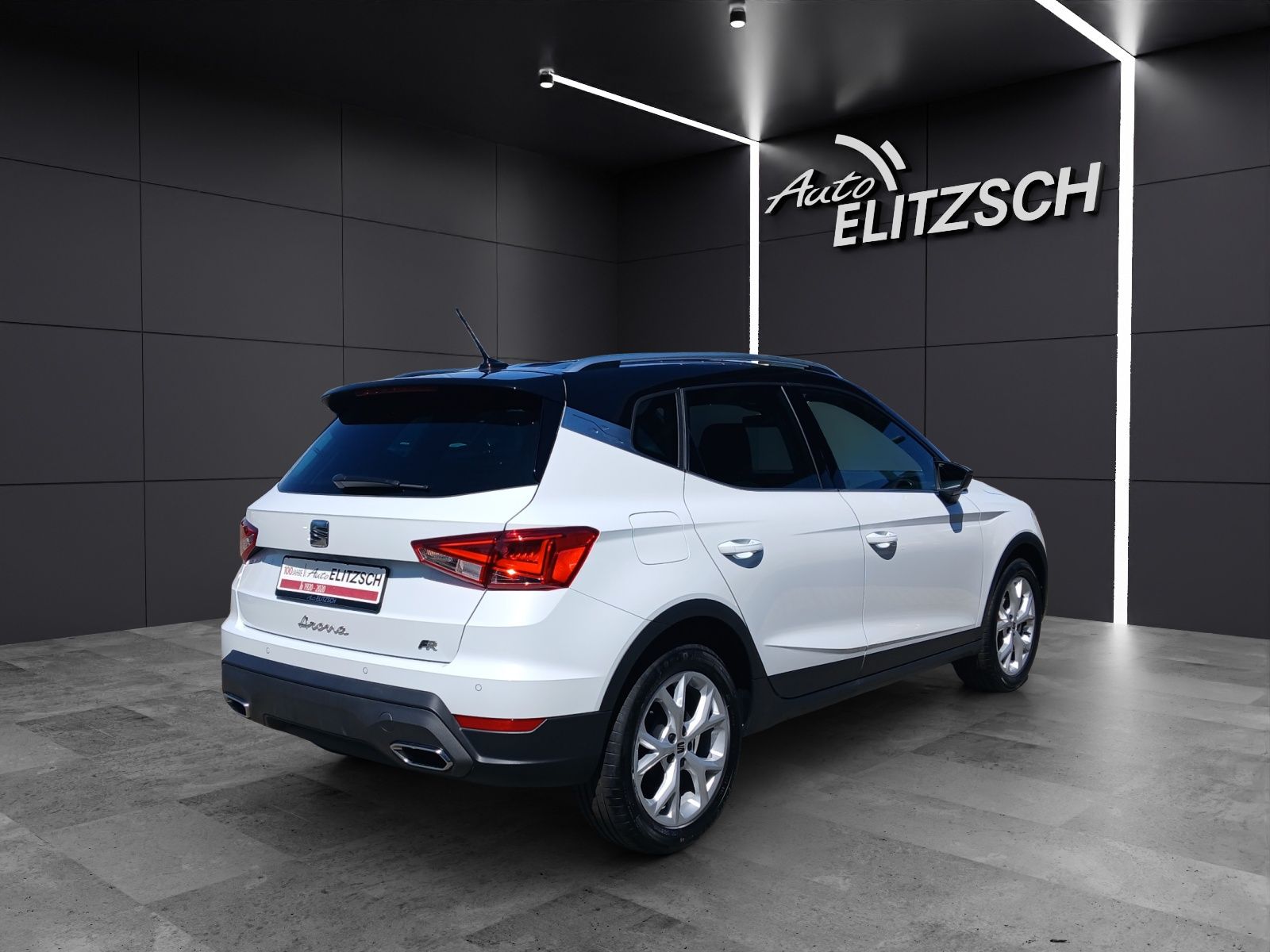 Fahrzeugabbildung SEAT Arona TSI FR-Line LED AID GRA PDC SH LM
