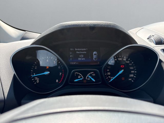 Kuga Titanium *Navi/El. Heckklappe/FullLink/Ambi